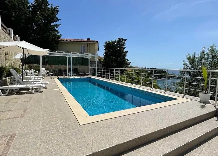 Apartamento лариди